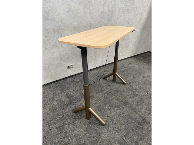 Steelcase flex - elektrisch zit-sta bureau 140x60 - taupe - afbeelding 15 van  18