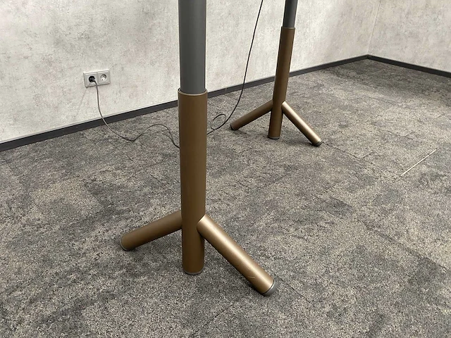 Steelcase flex - elektrisch zit-sta bureau 140x60 - taupe - afbeelding 16 van  18