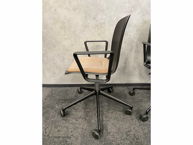 Steelcase/ gispen - 6p conferentieset 210x100 - afbeelding 12 van  25