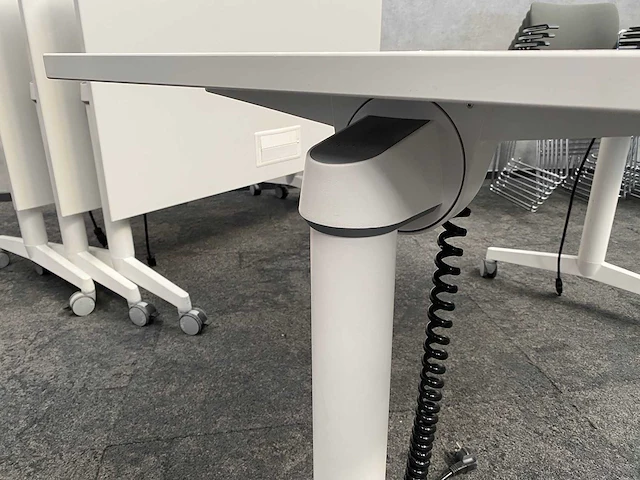 Steelcase/ howe - mobiele nestelbare vergaderset - 16 personen - afbeelding 2 van  31
