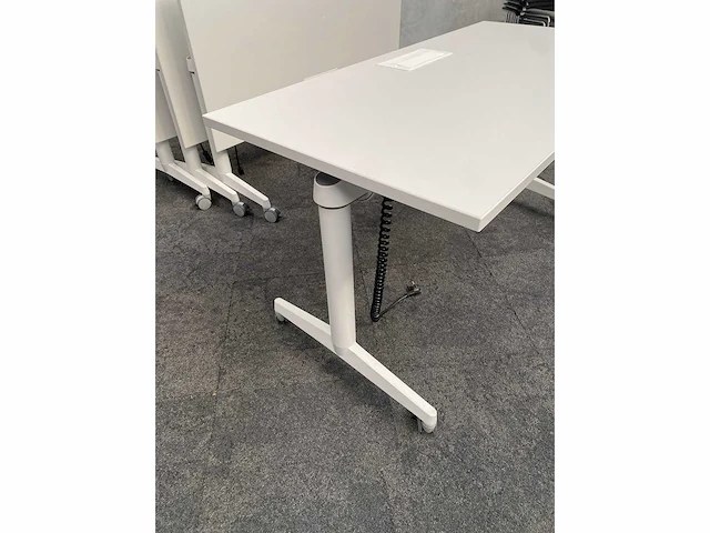 Steelcase/ howe - mobiele nestelbare vergaderset - 16 personen - afbeelding 31 van  31