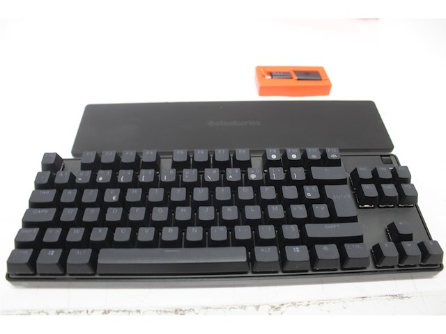 Steelseries apex pro tkl wireless hyper magnetic gaming toetsenbord tkl voor esports aanpasbare activering bluetooth 24 ghz usbc azerty - afbeelding 4 van  4