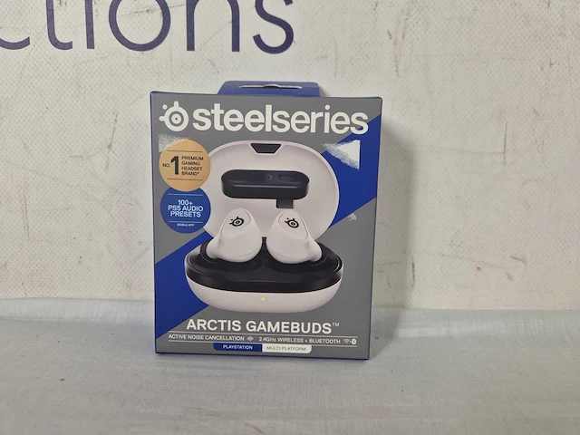 Steelseries arctis gamebuds - wit - draadloze gamingoordopjes - 2,4-ghz en bluetooth 5.3 - afbeelding 2 van  2
