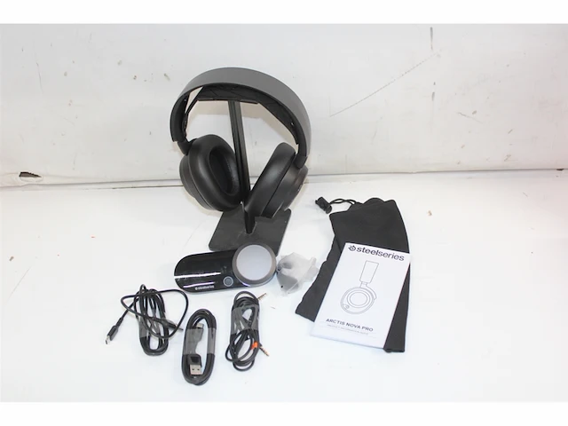 Steelseries arctis nova pro high-res gaming headset - pc ps5/ps4 & switch zwart - afbeelding 5 van  6