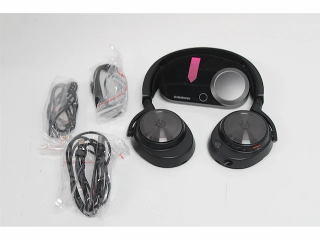 Steelseries arctis nova pro high-res gaming headset pc ps5/ps4 & switch zwart - afbeelding 5 van  6