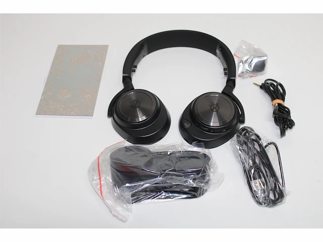 Steelseries arctis nova pro high res gaming headset pc ps5/ps4 & switch zwart - afbeelding 5 van  5