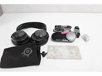 Steelseries arctis nova pro high res gaming headset pc ps5/ps4 & switch zwart - afbeelding 4 van  5