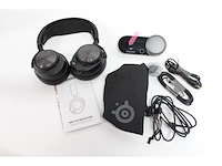 Steelseries arctis nova pro high-res gaming headset pc ps5/ps4 & switch zwart - afbeelding 5 van  6