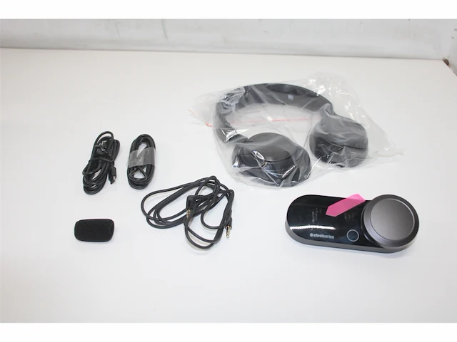 Steelseries arctis nova pro high-res gaming headset pc xbox series x|s & xbox one zwart - afbeelding 5 van  6