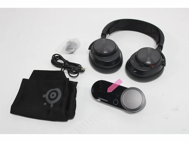 Steelseries arctis nova pro highres gaming headset pc ps5/ps4 & switch zwart - afbeelding 5 van  6
