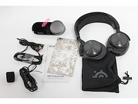 Steelseries arctis nova pro highres gaming headset pc, ps5/ps4 & switch - afbeelding 6 van  6