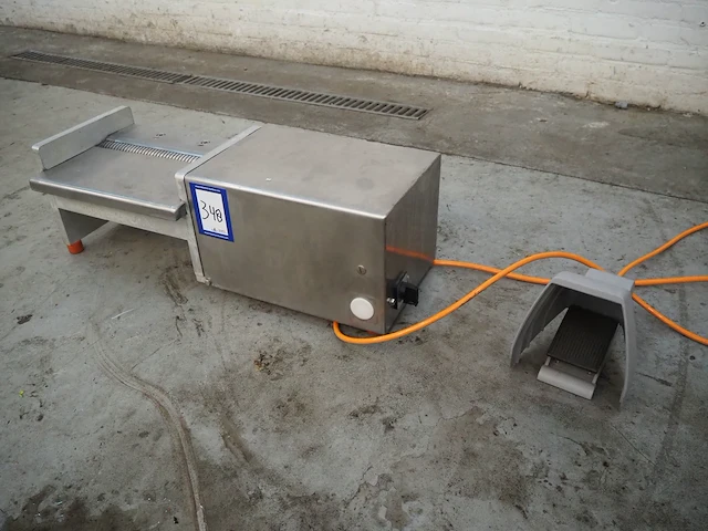 Steen skinning corporation bvba - afbeelding 1 van  9