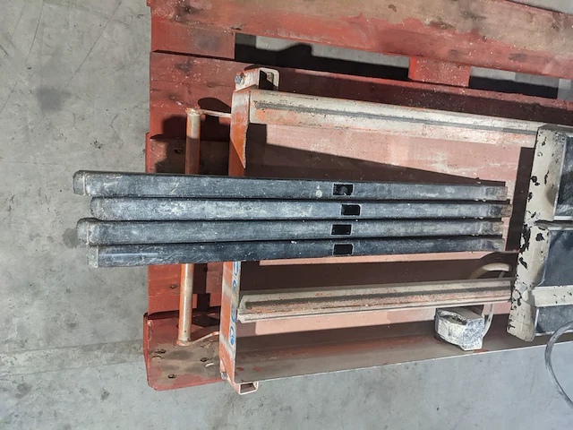 Steen-tafelzaagmachine - 600mm - 230v euro shatal, ts351-45, bouwjaar 2018 - afbeelding 12 van  13