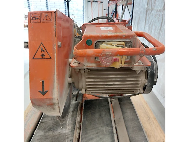 Steen-tafelzaagmachine - 600mm - 230v euro shatal, ts351-45, bouwjaar 2019 - afbeelding 8 van  11