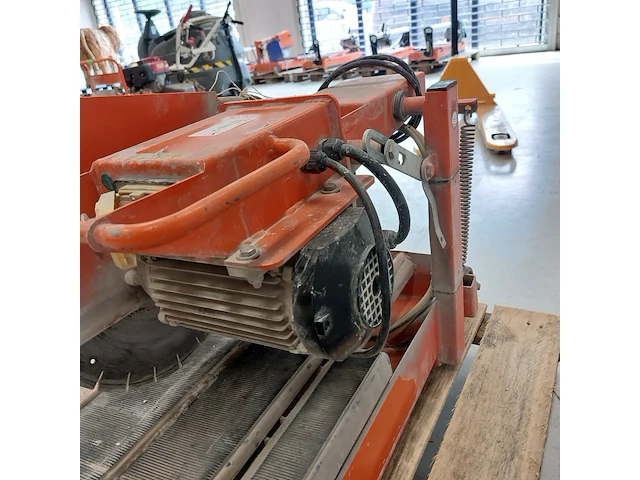 Steen-tafelzaagmachine - 600mm - 230v euro shatal, ts351-45, bouwjaar 2019 - afbeelding 9 van  11