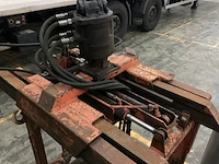 Steenklem met thumbb 518dd hydraulische rotatormotor - afbeelding 10 van  12