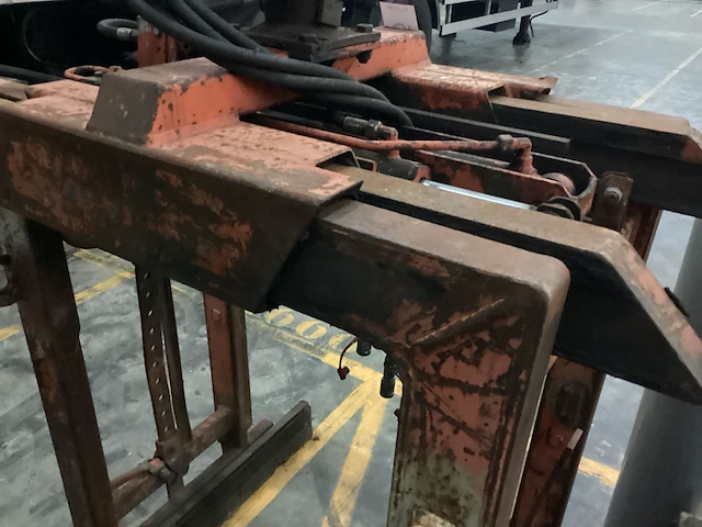 Steenklem met thumbb 518dd hydraulische rotatormotor - afbeelding 12 van  12