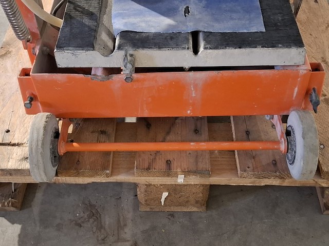 Steenzaag verstelbaar euro shatal, ts351-45, bouwjaar 2016, l=600mm h=105mm/90° 80mm/45° 230v ~ - afbeelding 8 van  13