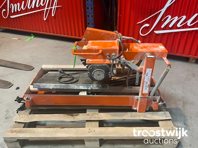 Steenzaagmachine - afbeelding 1 van  3