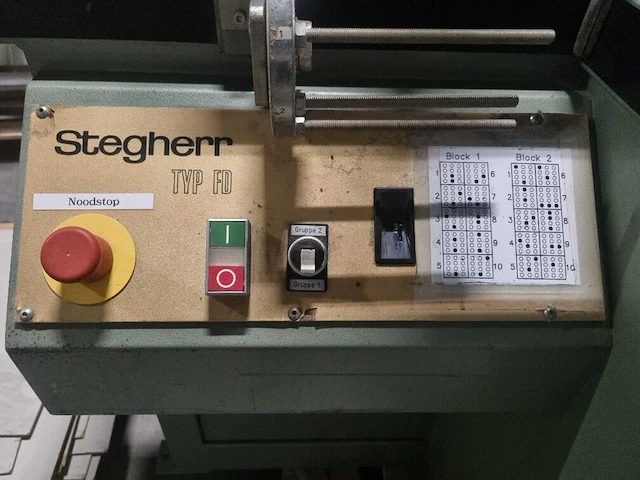 Stegherr - 1995 - fd - deuvelboormachine - afbeelding 3 van  8