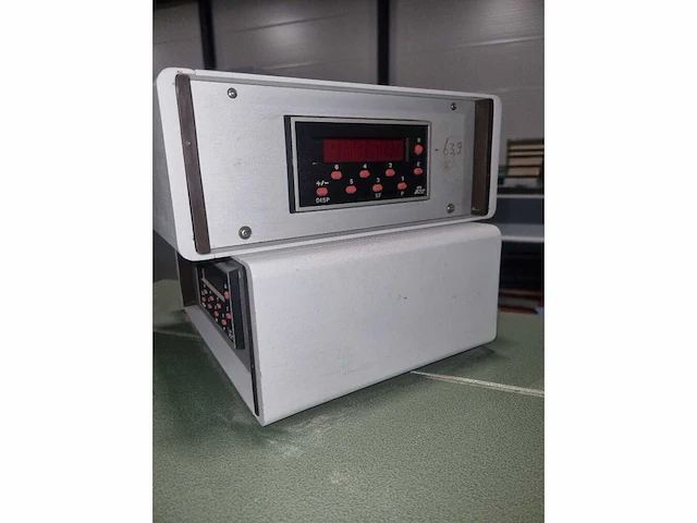 Stegherr - 1995 - fd - deuvelboormachine - afbeelding 4 van  8
