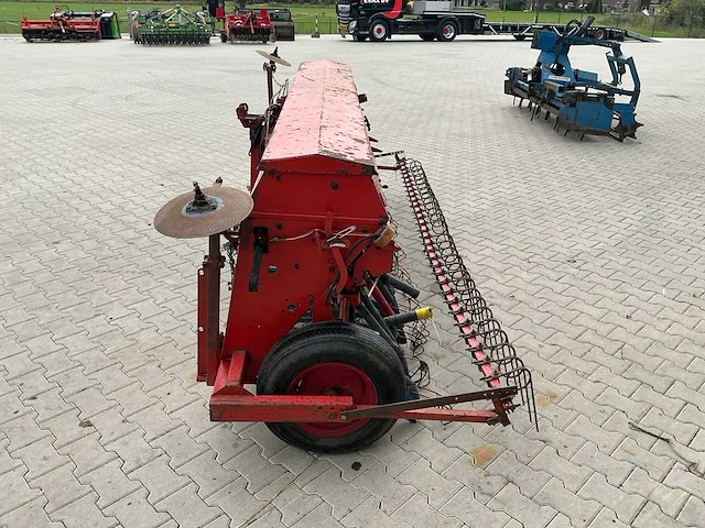 Stegsted sln 30 300 250 zaaimachine - afbeelding 12 van  21