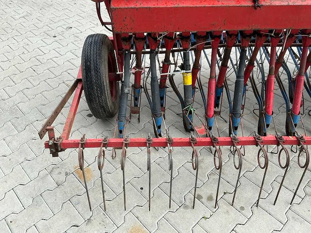 Stegsted sln 30 300 250 zaaimachine - afbeelding 17 van  21