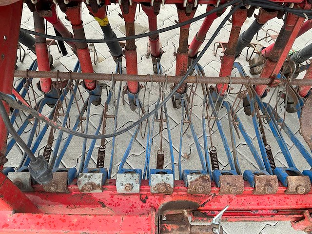 Stegsted sln 30 300 250 zaaimachine - afbeelding 11 van  21