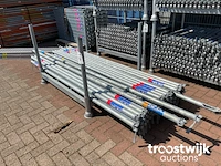 Steiger ligger divers - afbeelding 1 van  3