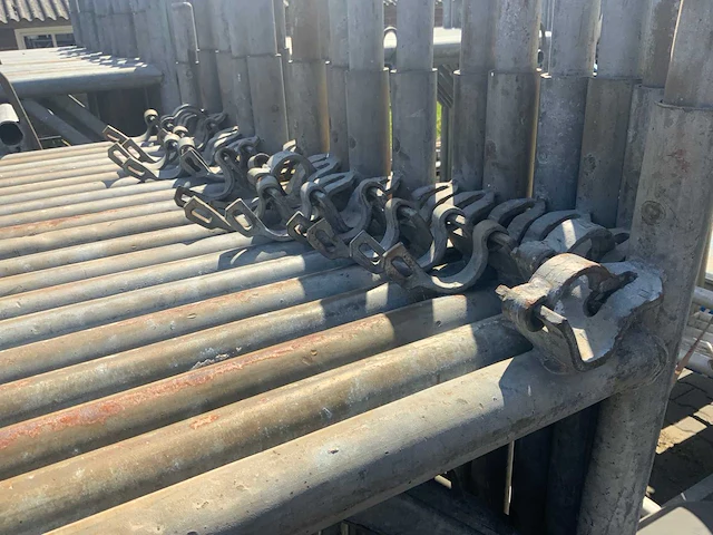 Steiger materiaal - afbeelding 6 van  10