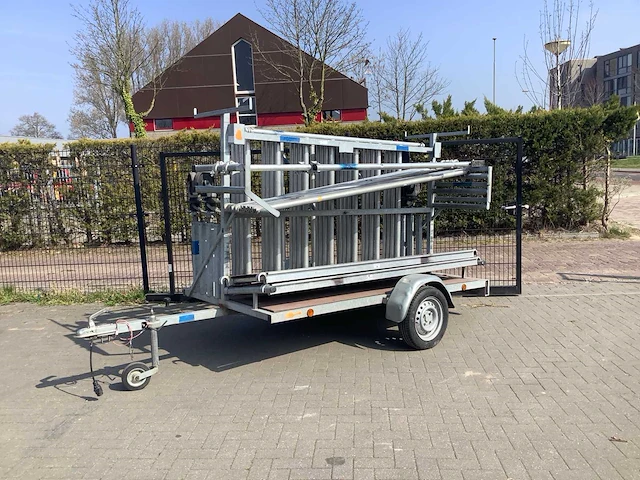 Steiger met aanhanger - afbeelding 6 van  7
