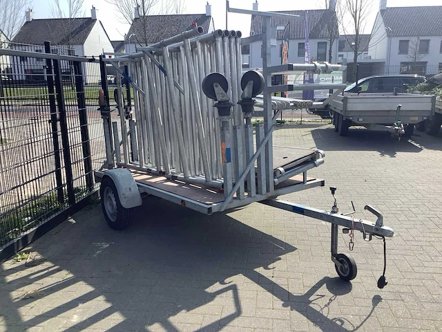 Steiger met aanhanger - afbeelding 7 van  7