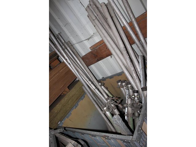 Steiger onderdelen in 3 pallet boxen. - afbeelding 6 van  6