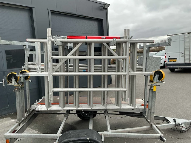 Steigeraanhanger met rolsteiger - afbeelding 16 van  17