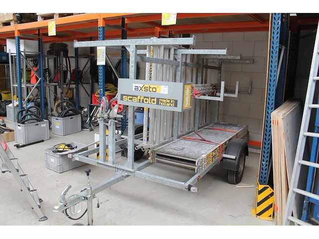 Steigeraanhanger scaffold axsto met steigeronderdelen w.o. 4 zijdelen, 2 leuningdelen, 8 scoren / diagonale... - afbeelding 1 van  4