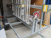 Steigeraanhanger scaffold axsto met steigeronderdelen w.o. 4 zijdelen, 2 leuningdelen, 8 scoren / diagonale... - afbeelding 3 van  4
