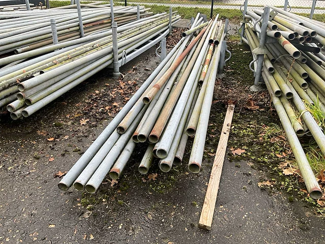 Steigerbuis 6 mtr - ø 48,3 mm - steigers (ca. 25stuks) - afbeelding 1 van  7