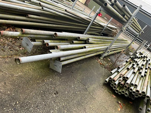 Steigerbuis 6 mtr - ø 48,3 mm - steigers (ca. 50stuks) - afbeelding 7 van  7