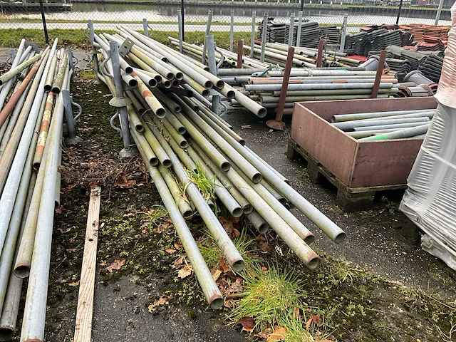 Steigerbuis 6 mtr - ø 48,3 mm - steigers (ca. 80 stuks) - afbeelding 4 van  6