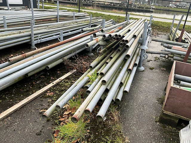 Steigerbuis 6 mtr - ø 48,3 mm - steigers (ca. 80 stuks) - afbeelding 5 van  6