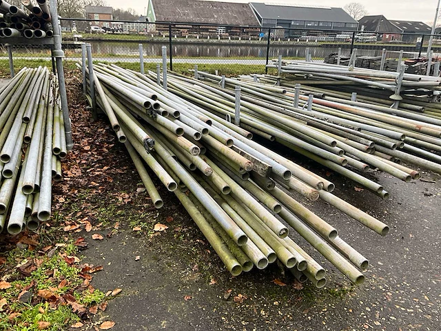 Steigerbuis 6 mtr - ø 48,3 mm - steigers (ca. 80stuks) - afbeelding 1 van  7