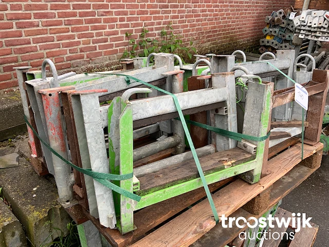 Steigerbuis / profielstaal transportframe - afbeelding 3 van  3