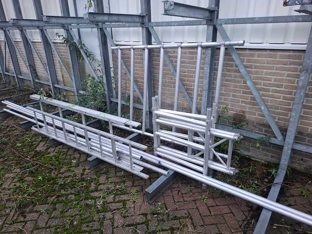 Steigerdelen divers - afbeelding 1 van  4