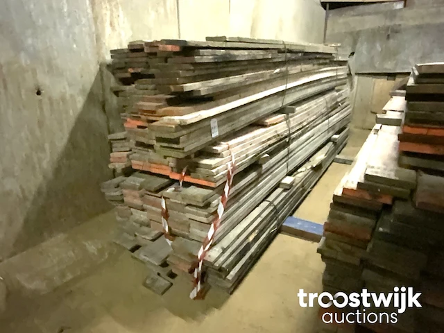 Steigerhout planken - afbeelding 1 van  3