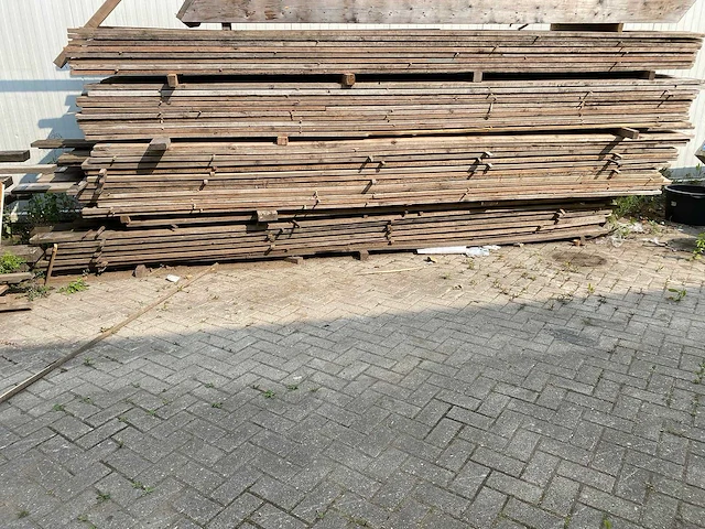 Steigerhoute planken (180x) - afbeelding 1 van  3