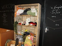 Steigerhouten schappenkast afm. 104 x 29 x200 cm. - afbeelding 1 van  2