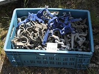 Steigerkoppelingen in kunststof bak. - afbeelding 1 van  1