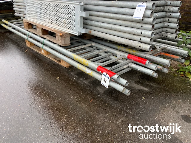 Steigerladders - afbeelding 1 van  4