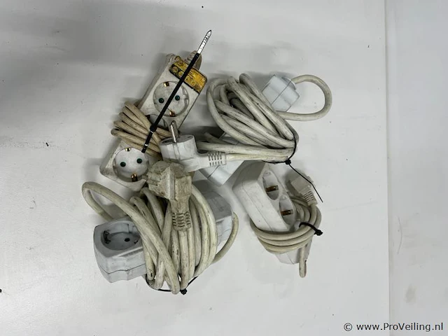 Stekkerdoos - 4 stuks - afbeelding 1 van  1