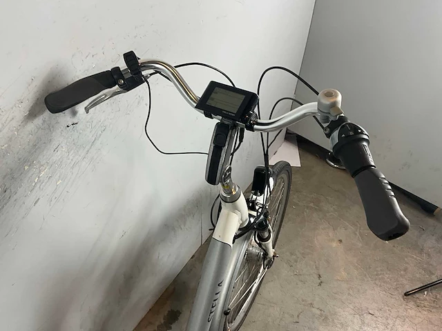 Stella classic elite elektrische fiets - afbeelding 11 van  12